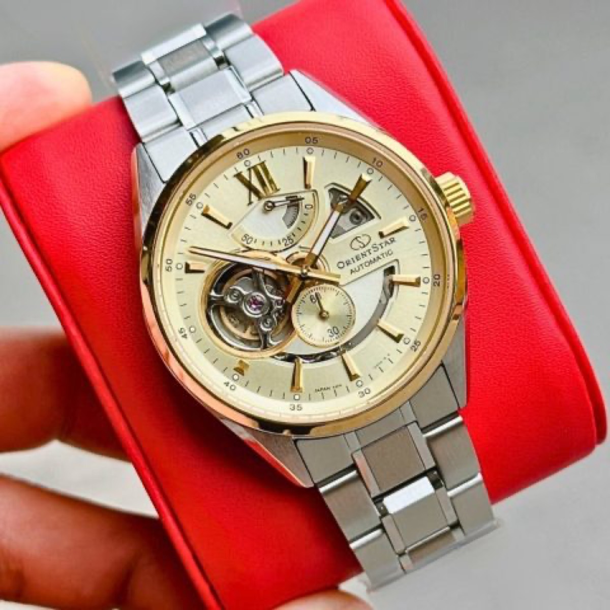 Đồng Hồ Orient Modern Skeleton Nam RE-AV0124G00B